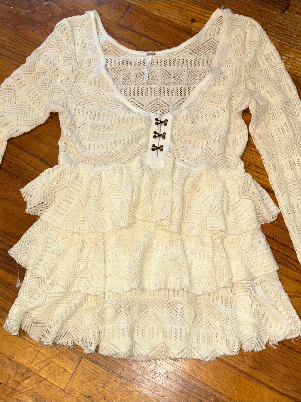 Free People layered cream too size SP
